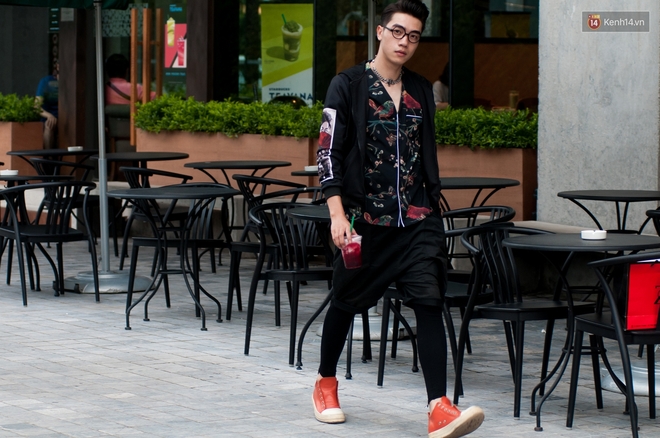 Street style ngày thu của giới trẻ Việt: màu mè, năng động và chưa bao giờ cool đến thế - Ảnh 13.