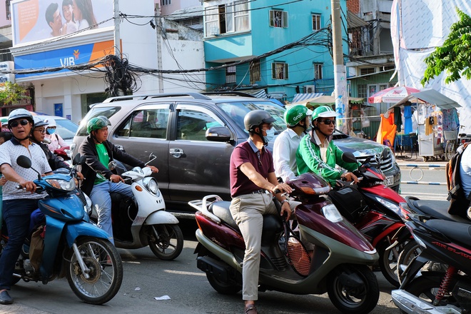 Sau 3 năm xuất hiện, Uber và Grab đã thay đổi thói quen di chuyển bằng xe ôm của người Việt như thế nào? - Ảnh 9.