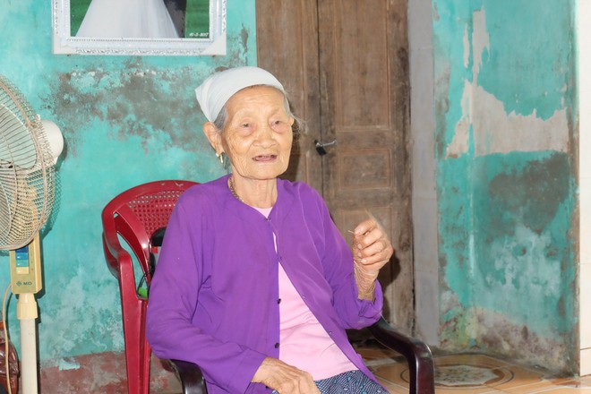 B&agrave; ngoại của Bella: T&ocirc;i mong thằng b&eacute; được người ta nhận nu&ocirc;i dưỡng v&agrave; Bella được đưa đi kh&aacute;m t&acirc;m l&yacute; - Ảnh 5.