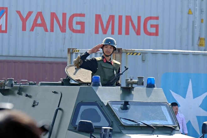 Xem lực lượng đặc nhiệm ở Đà Nẵng diễn tập phòng chống khủng bố như phim hành động - Ảnh 13.