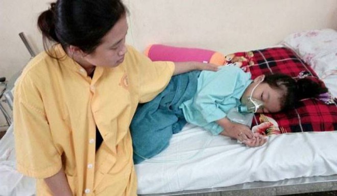 Quảng Ninh: Cứu sống bé gái 7 tuổi bị đuối nước ngừng thở, lên cơn co giật - Ảnh 1.