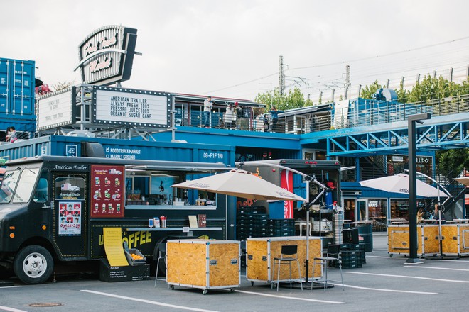 Common Ground - khu concept mall l&agrave;m từ container si&ecirc;u chất của giới trẻ Seoul - Ảnh 22.