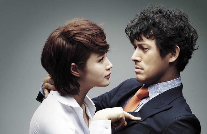 Quyền lực chị đại Kim Hye Soo ở l&agrave;ng phim H&agrave;n: Bạn diễn nam to&aacute;t mồ h&ocirc;i hột, cả phim trường n&iacute;n thinh! - Ảnh 2.