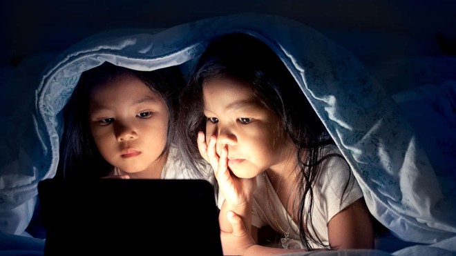 L&agrave;m g&igrave; th&igrave; l&agrave;m, đừng bao giờ cho trẻ em ngủ muộn! Bởi v&igrave;... - Ảnh 1.