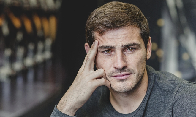 Iker Casillas rục rịch chuyển sang Liverpool - Ảnh 1.