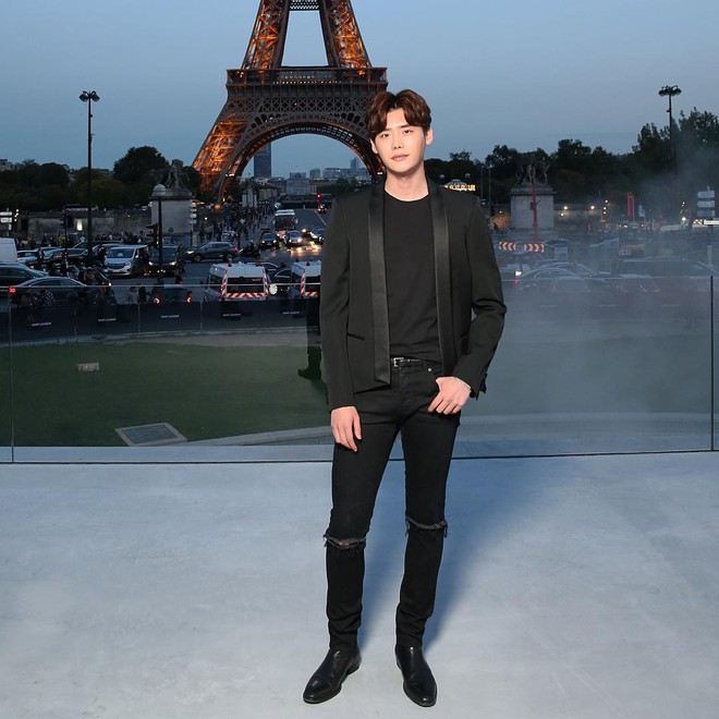 Kelbin Lei, Nga Nguyễn, Kaylee siêu chất, xuất hiện cùng Lee Jong Suk, Victoria f(x) tại show Saint Laurent - Ảnh 1.