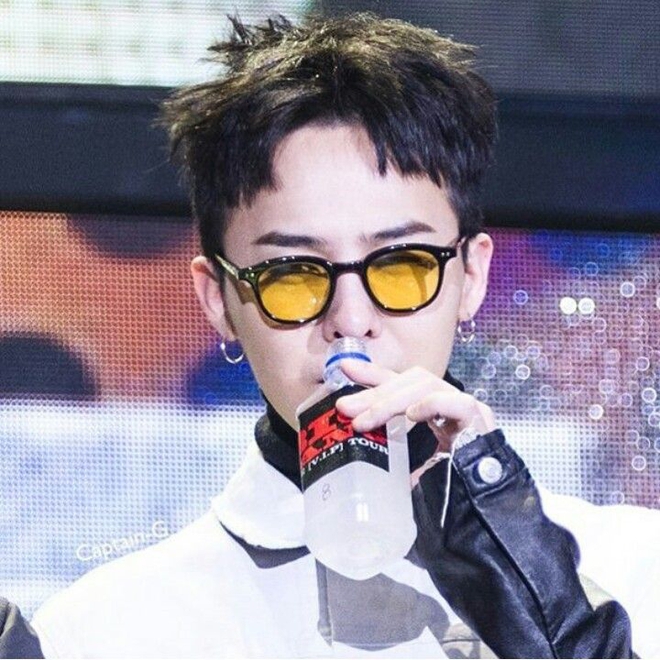 Nhờ G-Dragon lăng xê, 4 món đồ độc dị này bỗng được cả thế giới săn đón - Ảnh 2.