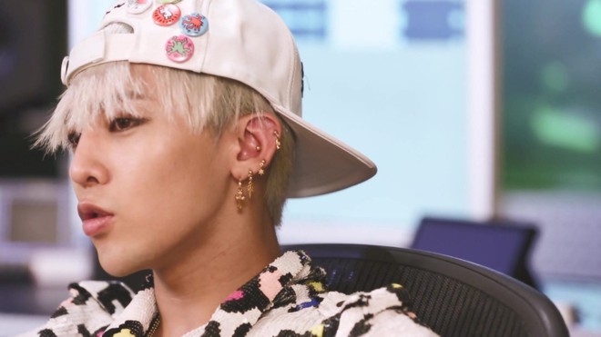 Để mặc chất như G-Dragon, bạn cứ nên mua đồ của 7 thương hiệu này! - Ảnh 9. Để mặc chất như G-Dragon, bạn cứ nên mua đồ của 7 thương hiệu này! - Ảnh 9.