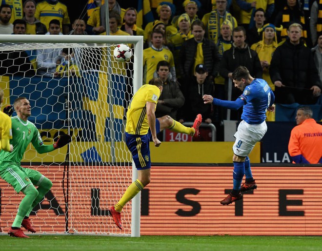Thua Thụy Điển ở lượt đi play-off, Italia nguy cơ vắng mặt ở World Cup 2018 - Ảnh 4.