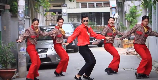 Màn nhảy 60 năm cuộc đời trong đám cưới chất như MV của cặp đôi dancer Sài Gòn - Ảnh 2.