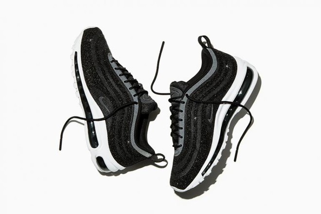 Nike lại khiến dân tình quay cuồng vì mẫu Air Max 97 đính pha lê lấp lánh - Ảnh 4.