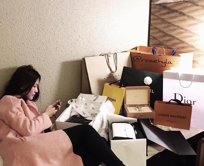 10x xinh đẹp cực hot tr&ecirc;n Instagram Rich Kids of Viet Nam v&igrave; c&oacute; cuộc sống sang chảnh như c&ocirc;ng ch&uacute;a - Ảnh 2.