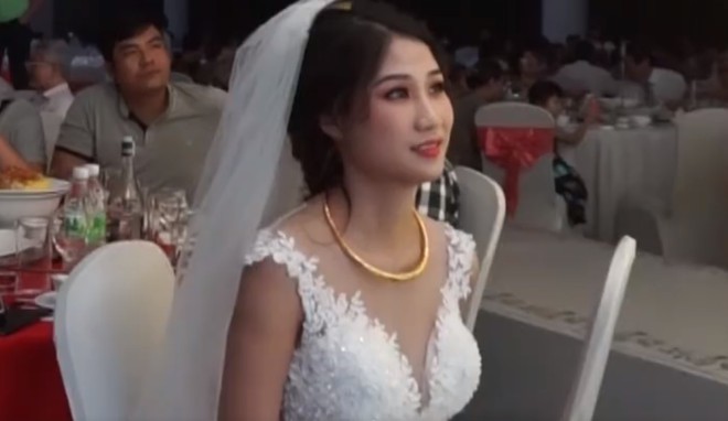 Clip: Cô dâu xinh đẹp xúc động khi chồng hóa Sơn Tùng M-TP nhảy trong đám cưới - Ảnh 5.