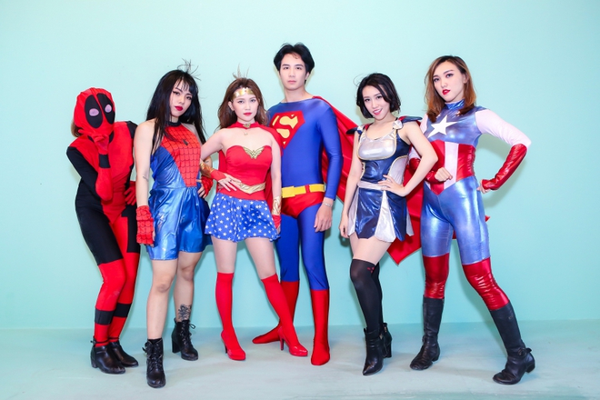 Sĩ Thanh h&oacute;a nữ anh h&ugrave;ng, gi&uacute;p đỡ bạn trai b&aacute;c sĩ 6 m&uacute;i hậu đậu trong MV mới - Ảnh 3.