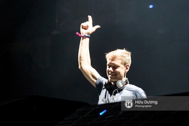 Huyền thoại nhạc Trance Armin van Buuren cân cả đại nhạc hội EDM khiến fan Sài Thành sướng tai đã mắt đến tận khuya - Ảnh 2.