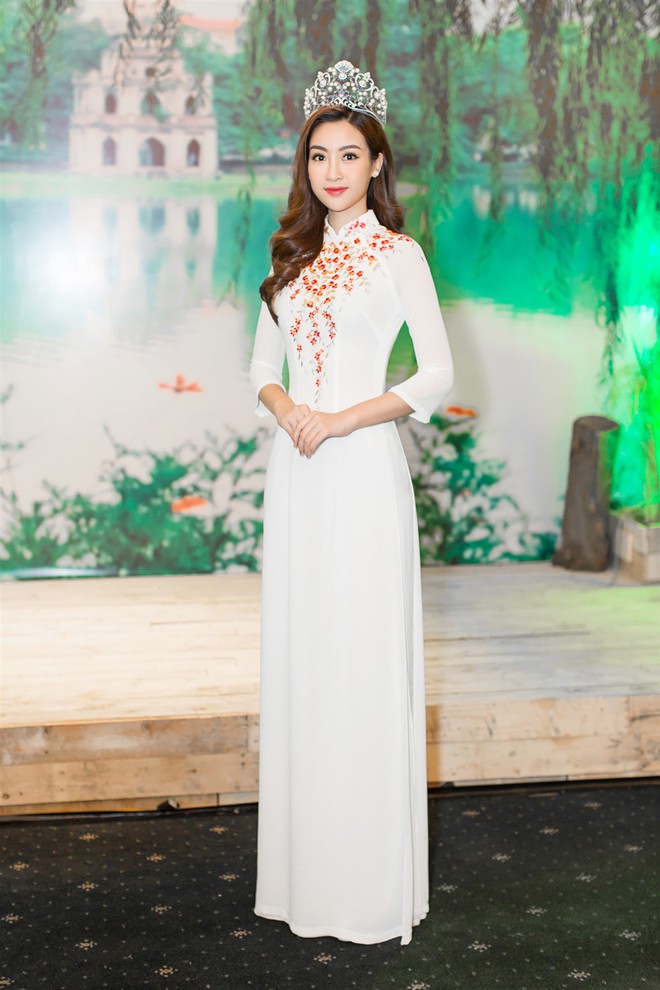 Hoa hậu Mỹ Linh tự tin đọ sắc, nổi bật bên Hoa hậu Lào và Campuchia - Ảnh 7.