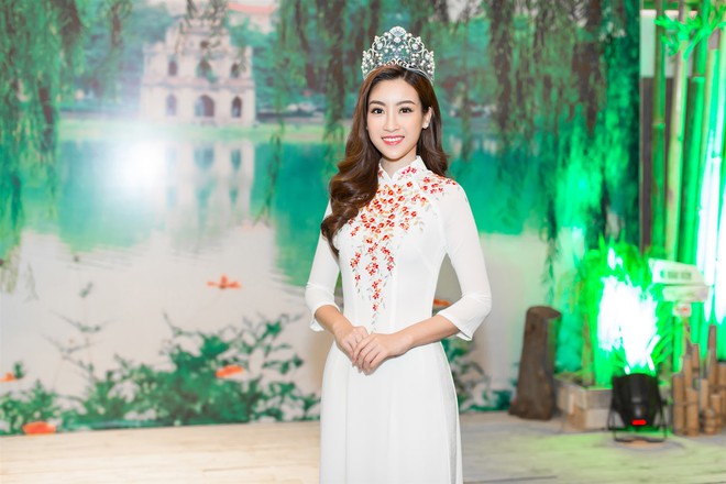 Hoa hậu Mỹ Linh tự tin đọ sắc, nổi bật bên Hoa hậu Lào và Campuchia - Ảnh 8.