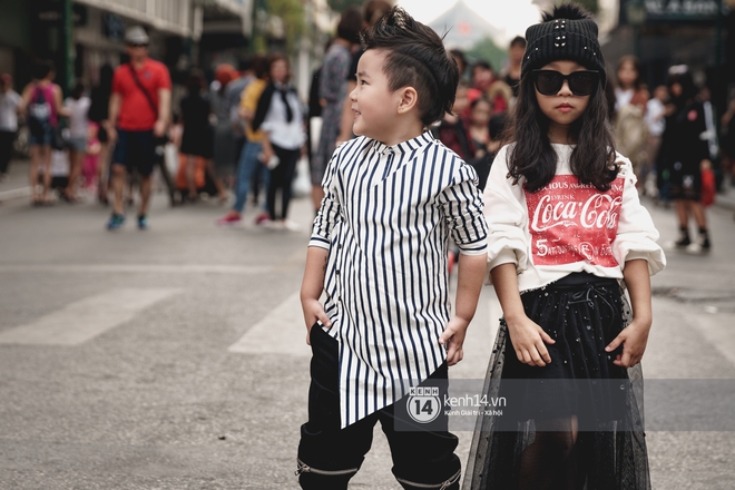 Street style ngày đầu VIFW: Giới trẻ Hà Nội ăn vận lồng lộn hơn hẳn năm trước, các nhóc tì mặc chất gây bão phố đi bộ - Ảnh 28.