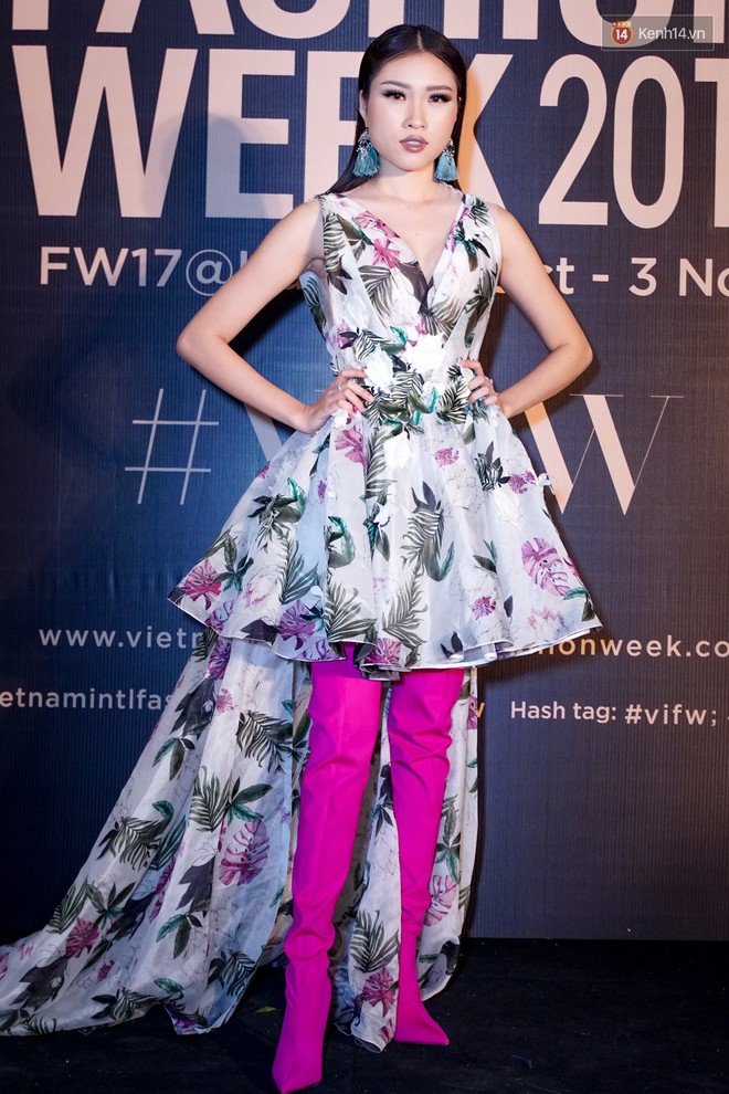 VIFW ng&agrave;y cuối: Hoa hậu Đại Dương Ng&acirc;n Anh khoe 3 v&ograve;ng bốc lửa, &Aacute; hậu T&uacute; Anh rạng rỡ tr&ecirc;n thảm đỏ - Ảnh 10.