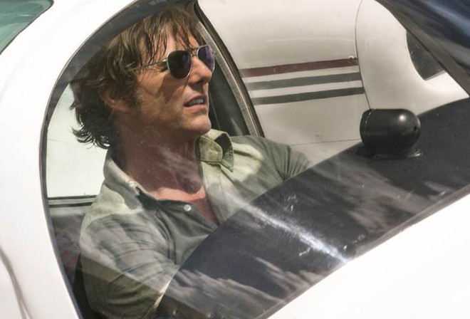 Tom Cruise trở lại l&agrave;m tay lừa đảo kh&eacute;t tiếng nước Mỹ - Ảnh 4.