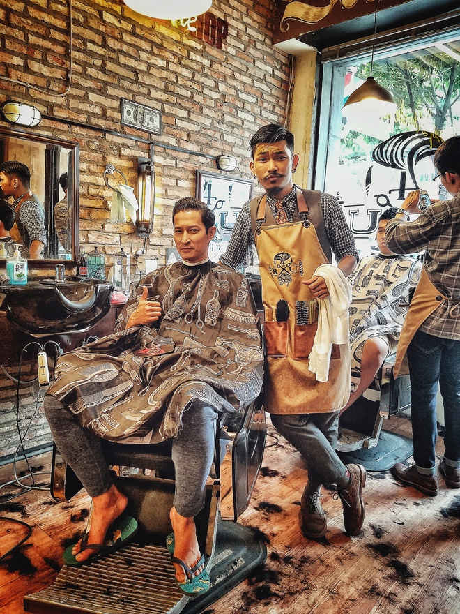 4RAU Barber Shop - Tiệm tóc đậm chất Hipster của diễn viên Hà Hiền Bụi đời Chợ Lớn - Ảnh 8.