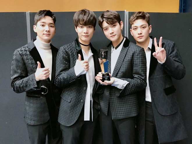 Hội boygroup &aacute;p đảo girlgroup tại đ&ecirc;m trao giải quy tụ d&agrave;n sao khủng nhất Kpop 2017 - Ảnh 3.