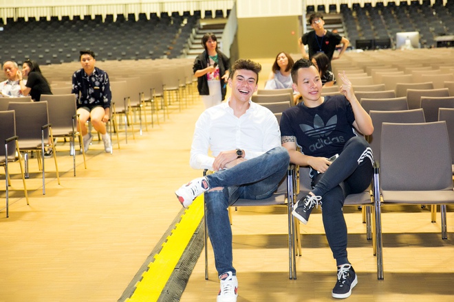 Ngọc Trinh diện nội y tập catwalk cho Đ&ecirc;m Hội Ch&acirc;n D&agrave;i bốc lửa tại Berlin - Ảnh 12.