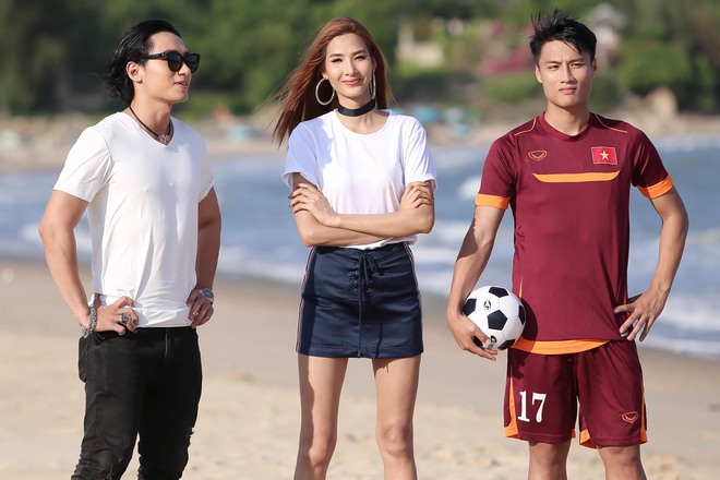 Ơn giời, The Face tuần n&agrave;y ai mặc cũng đẹp trừ mỗi host Hữu Vi d&ugrave; đổi style vẫn... lạc quẻ - Ảnh 17.