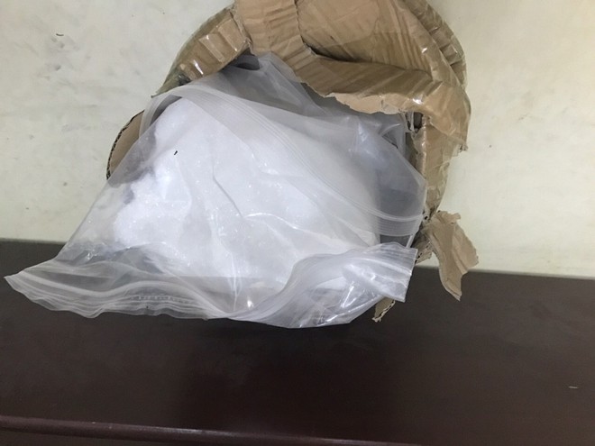 B&ecirc;n trong xưởng sản xuất điều chế ma t&uacute;y v&agrave; thuốc lắc lớn nhất nước ở S&agrave;i G&ograve;n - Ảnh 3.