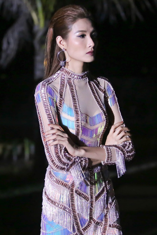 Ơn giời, The Face tuần n&agrave;y ai mặc cũng đẹp trừ mỗi host Hữu Vi d&ugrave; đổi style vẫn... lạc quẻ - Ảnh 12.