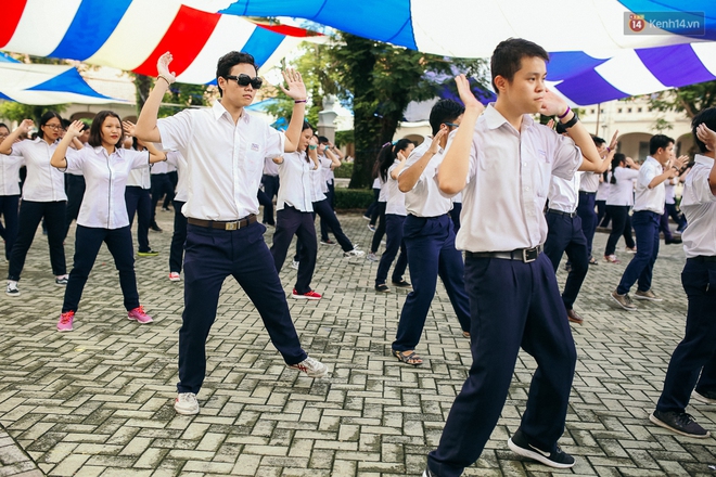 Teen chuyên Lê Hồng Phong (TP.HCM) và màn nhảy flashmob tập thể đầy cảm xúc trong lễ bế giảng - Ảnh 6.