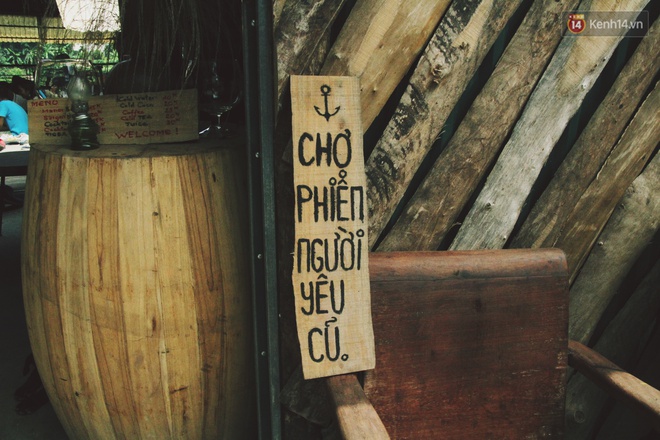 Phi&ecirc;n chợ người y&ecirc;u cũ đặc biệt giữa l&ograve;ng H&agrave; Nội: Nơi thanh l&yacute; những kỷ vật t&igrave;nh y&ecirc;u thời c&ograve;n mặn nồng - Ảnh 1.