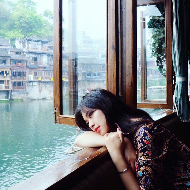 Nữ giảng vi&ecirc;n tương lai của ĐH X&acirc;y dựng: Xinh đẹp, giỏi piano v&agrave; tự tin khi dự thi Hoa hậu Ho&agrave;n vũ - Ảnh 4.