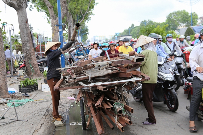 Chính thức xóa sổ 50 ki-ốt gần sân bay Tân Sơn Nhất, hàng trăm con chó mèo, thỏ con... không biết sẽ về đâu - Ảnh 11.