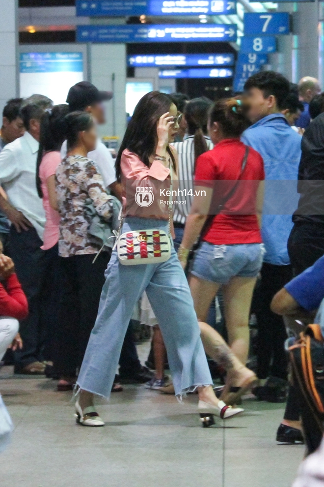 Chi Pu xuất hiện giản dị ở s&acirc;n bay, sang Thuỵ Điển tham quan trụ sở đầu ti&ecirc;n của H&M - Ảnh 4.