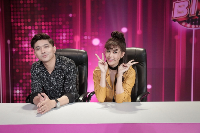 Giữa ồn ào chuyện chia tay, gia đình Tim - Trương Quỳnh Anh liên tục xuất hiện tình cảm trên TV Show - Ảnh 2.