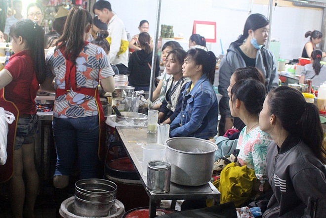 Quán kem bơ nổi tiếng nhất Đà Nẵng, 25 năm qua khách phải chen chân mới có chỗ ngồi - Ảnh 8.