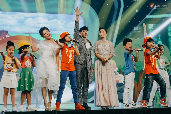 Cậu bé 12 tuổi Thiên Khôi chiến thắng Vietnam Idol Kids mùa 2 một cách áp đảo! - Ảnh 9.