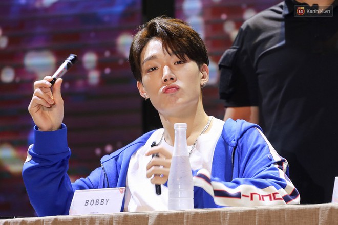 Bobby (iKON) không ngừng nhún nhảy khi Noo Phước Thịnh cháy trên sân khấu - Ảnh 2.