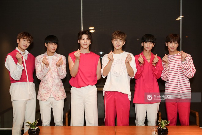 Phỏng vấn nh&oacute;m SNUPER: Mong muốn được h&aacute;t c&ugrave;ng Sơn T&ugrave;ng M-TP nếu như c&oacute; concert ở Việt Nam - Ảnh 1.