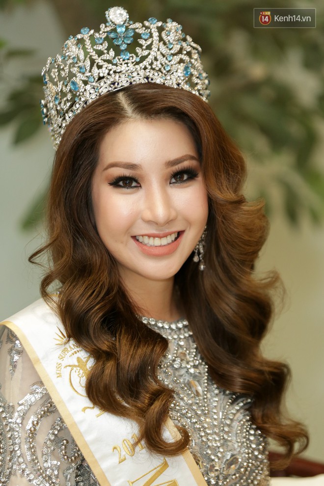 Tân Hoa hậu Siêu quốc gia 2017 trực tiếp đáp trả những lời chê bai nhan sắc trong chuyến ghé thăm Việt Nam - Ảnh 3. Tân Hoa hậu Siêu quốc gia 2017 trực tiếp đáp trả những lời chê bai nhan sắc trong chuyến ghé thăm Việt Nam - Ảnh 3.