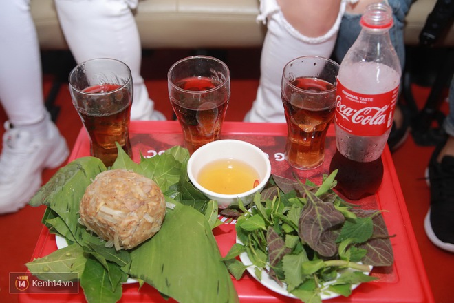 Đói Chưa Nhỉ: Theo chân 2 MC Bữa trưa vui vẻ tới quán phở nổi tiếng nhất Nam Định - Ảnh 2.