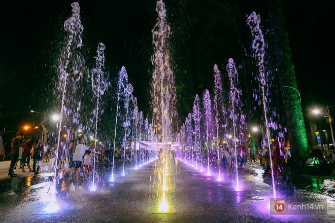 C&ocirc;ng vi&ecirc;n Văn Lang ở S&agrave;i G&ograve;n lột x&aacute;c, trở th&agrave;nh quảng trường nhạc nước lung linh như phố đi bộ Nguyễn Huệ - Ảnh 13.