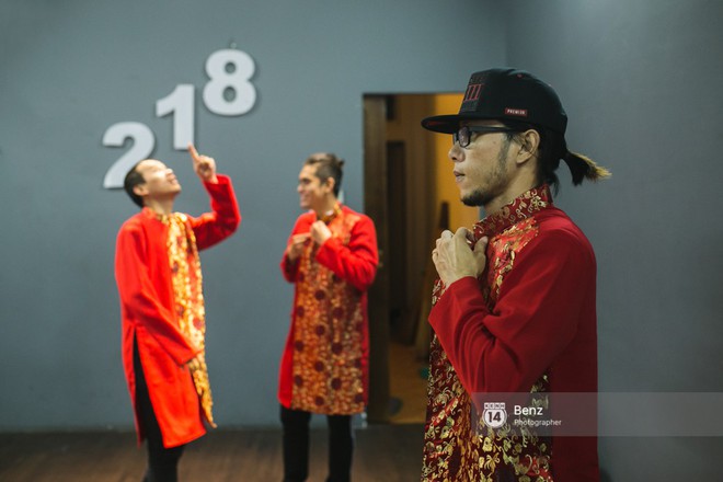 Gặp 218 - nhóm nhảy Việt có màn trình diễn “nức lòng” trong bán kết Asias Got Talent 2017 - Ảnh 8.