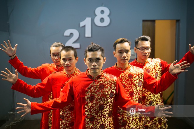 Gặp 218 - nhóm nhảy Việt có màn trình diễn “nức lòng” trong bán kết Asias Got Talent 2017 - Ảnh 2.