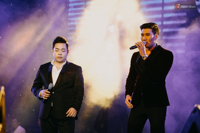 Clip: Rocker Phương Thanh, H&ograve;a Minzy khiến kh&aacute;n giả nổi da g&agrave; với những nốt cao m&aacute;u lửa trong đ&ecirc;m nhạc kỷ niệm 20 năm L&agrave;n S&oacute;ng Xanh - Ảnh 22.