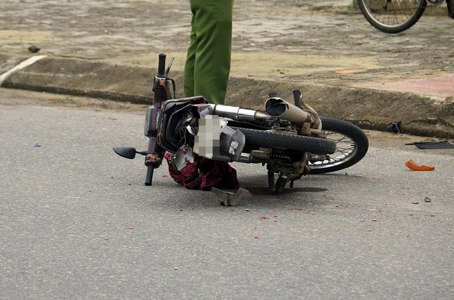 Đà Nẵng: Chạy xe máy với tốc độ cao, nam thanh niên tử vong tại chỗ - Ảnh 2.