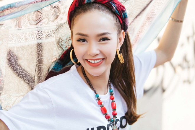 Minh Hằng n&oacute;i g&igrave; khi MV mới bị cho l&agrave; khơi lại l&ugrave;m x&ugrave;m bị H&agrave; Hồ ch&egrave;n &eacute;p ở The Face? - Ảnh 2.