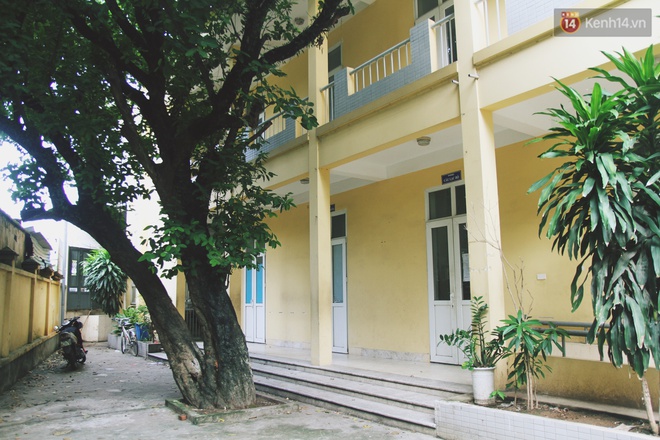 B&agrave; gi&aacute;o gi&agrave; 74 tuổi mở lớp học cho những đứa trẻ đặc biệt được bầu bạn với nhau - Ảnh 1.
