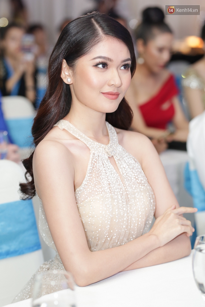 Cận cảnh nhan sắc Hoa hậu Mỹ Linh trước thềm l&ecirc;n đường đi thi Miss World 2017 - Ảnh 6.